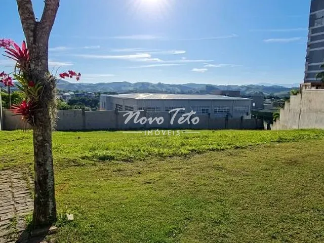 Terreno com 895m², à venda, no bairro Urbanova em São José dos Campos