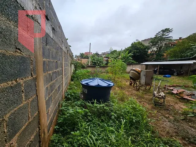 Terreno à venda, no bairro Nova Esperança em Belo Horizonte