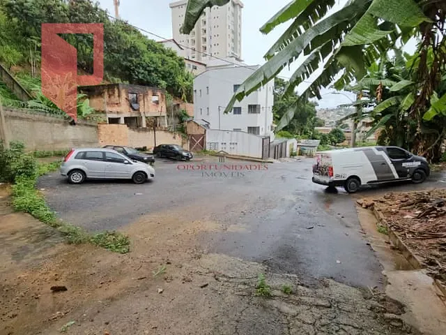 Terreno à venda, no bairro Nova Esperança em Belo Horizonte