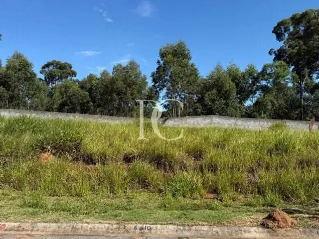 Terreno com 300m², à venda, no bairro Residencial Floresta São Vicente em Bragança Paulista