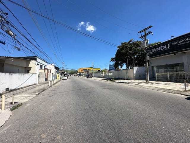 Terreno com 450m², para alugar, no bairro Campo Grande em Rio de Janeiro