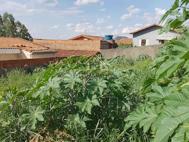 Terreno com 200m², à venda, no bairro Parque dos Municípios II em Guaxupé