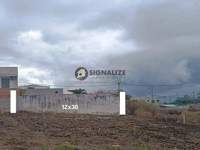 Terreno com 360m², à venda, no bairro Colinas do Peró em Cabo Frio