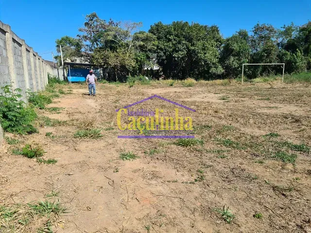 Terreno com 17m², para alugar, no bairro Centro em Barra do Piraí
