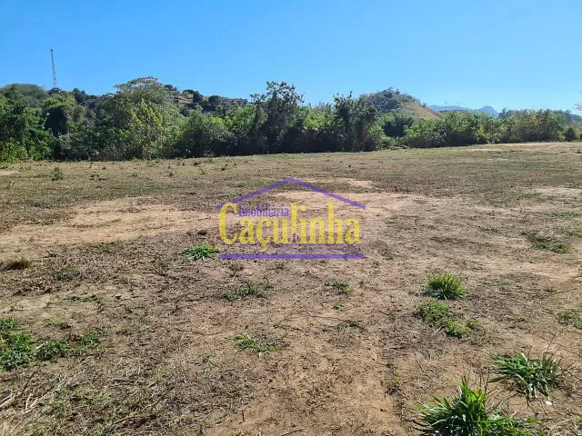 Terreno com 17m², para alugar, no bairro Centro em Barra do Piraí