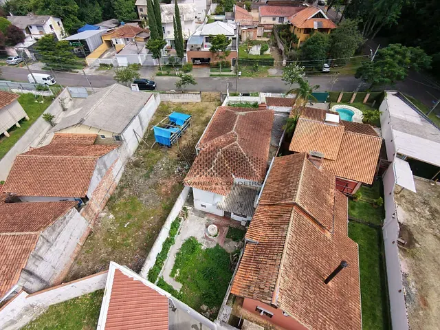 Terreno com 405m², à venda, no bairro Mercês em Curitiba