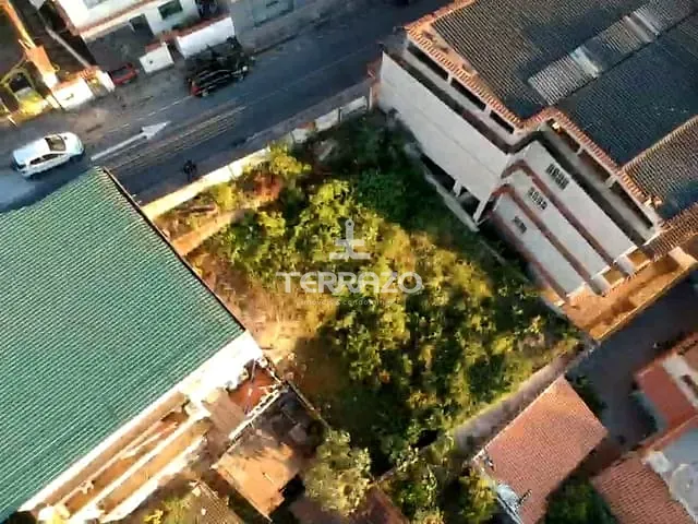 Terreno com 378m², à venda, no bairro São João em Volta Redonda
