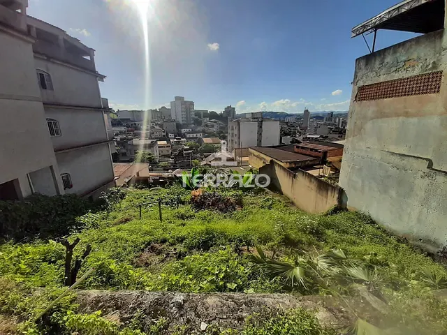 Terreno com 378m², à venda, no bairro São João em Volta Redonda