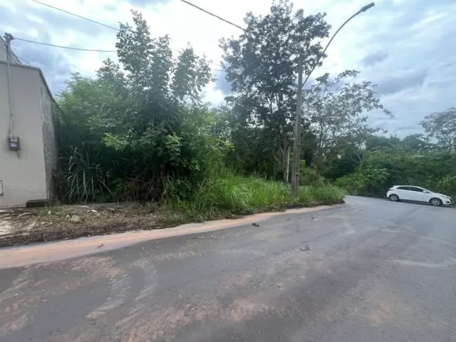 Terreno com 465m², à venda, no bairro Residencial Vale do Araguaia em Goiânia