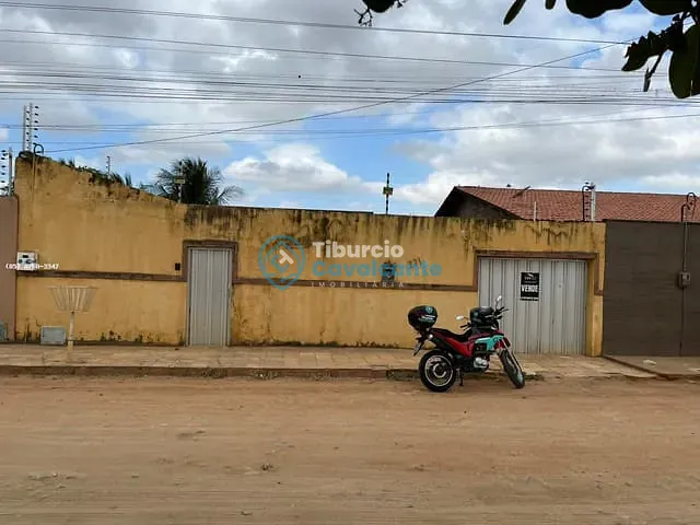 Casa 3 quartos e 2 banheiros, à venda, no bairro Novo Maranguape II em Maranguape