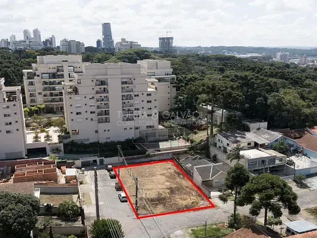 Terreno com 403m², à venda, no bairro Campo Comprido em Curitiba