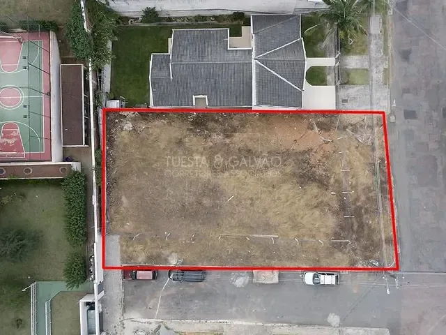 Terreno com 403m², à venda, no bairro Campo Comprido em Curitiba