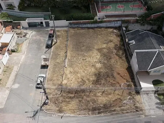 Terreno com 403m², à venda, no bairro Campo Comprido em Curitiba
