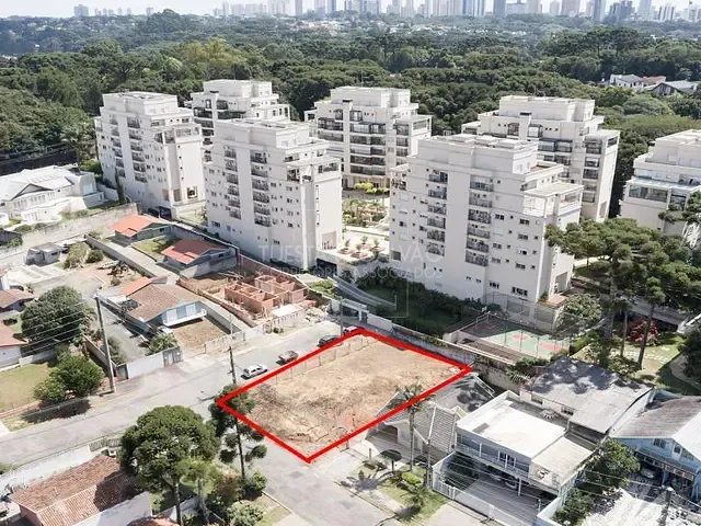 Terreno com 403m², à venda, no bairro Campo Comprido em Curitiba