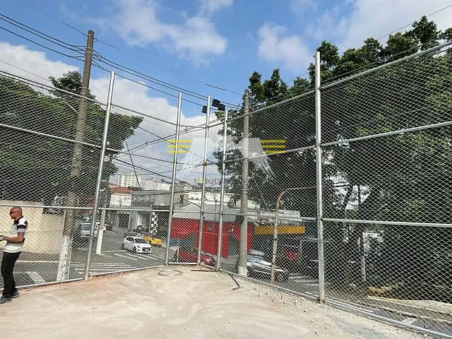Terreno com 330m², para alugar, no bairro Chácara Califórnia em São Paulo