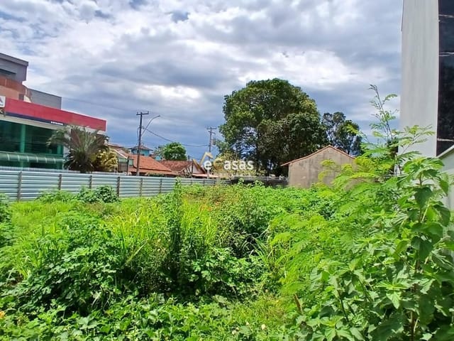Terreno com 435m², à venda, no bairro Balneário Remanso em Rio das Ostras
