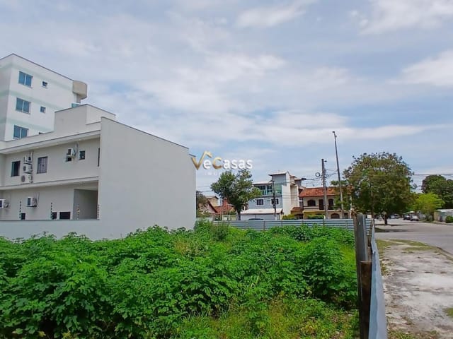 Terreno com 435m², à venda, no bairro Balneário Remanso em Rio das Ostras