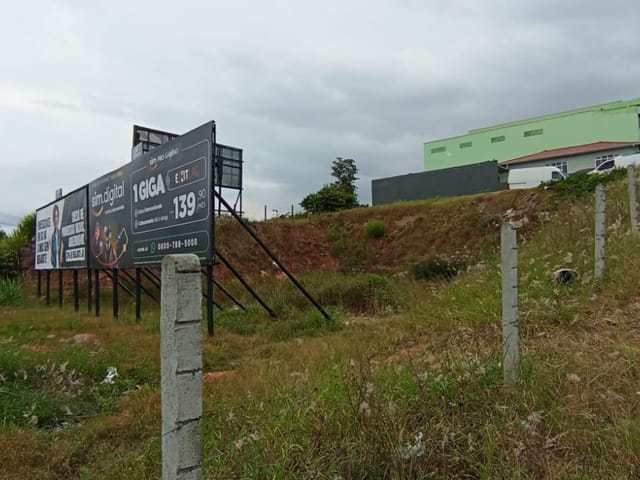Terreno com 1582m², para alugar, no bairro Bela Vista em São José