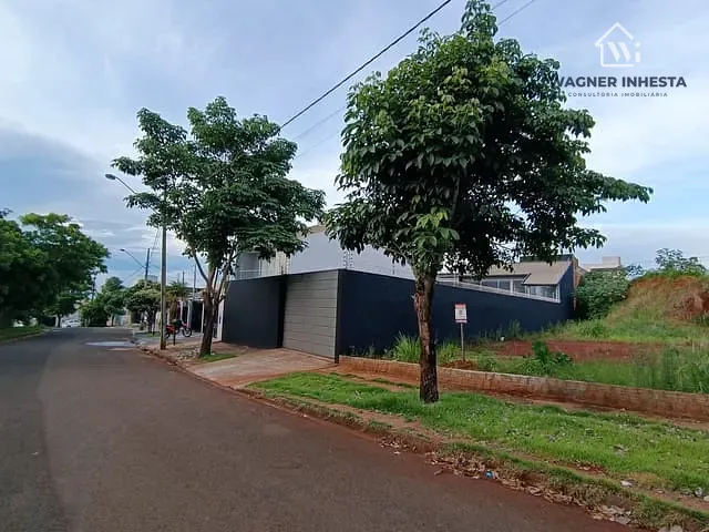 Terreno com 423m², à venda, no bairro Jardim Dias II em Maringá