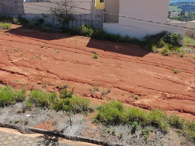 Terreno com 259m², à venda, no bairro Vale do Itaim em Cambuí