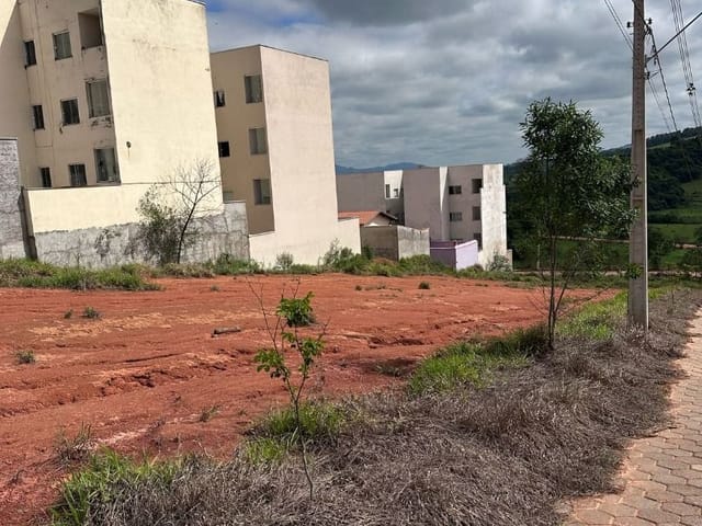 Terreno com 259m², à venda, no bairro Vale do Itaim em Cambuí