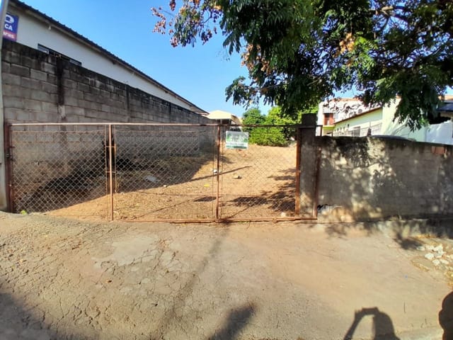 Terreno com 400m², à venda, no bairro Vila Valentin em São João da Boa Vista