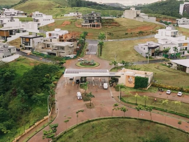 Terreno com 663m², à venda, no bairro Salvaterra em Juiz de Fora