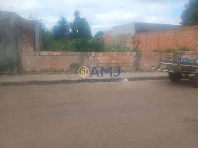 Terreno com 360m², à venda, no bairro Parque das Águas Bonitas I em Águas Lindas de Goiás