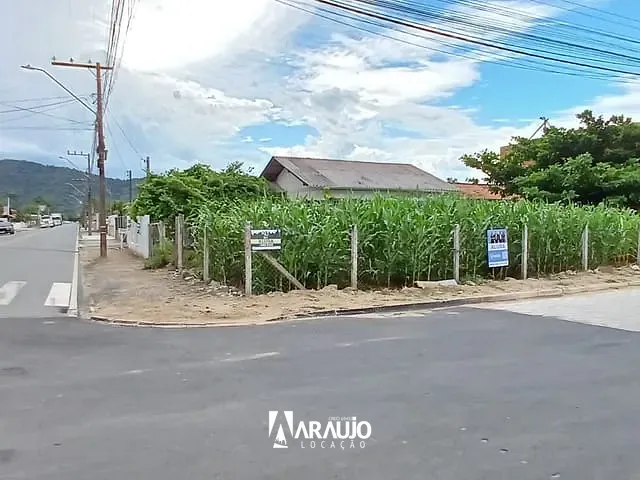 Terreno com 140m², para alugar, no bairro Gravatá em Navegantes