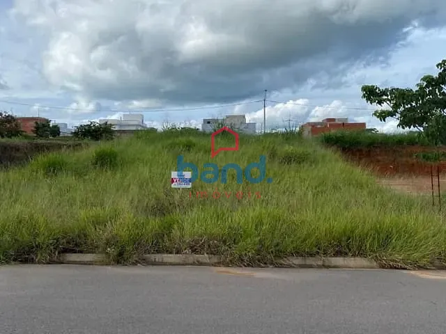 Terreno com 200m², à venda, no bairro Avecuia em Porto Feliz