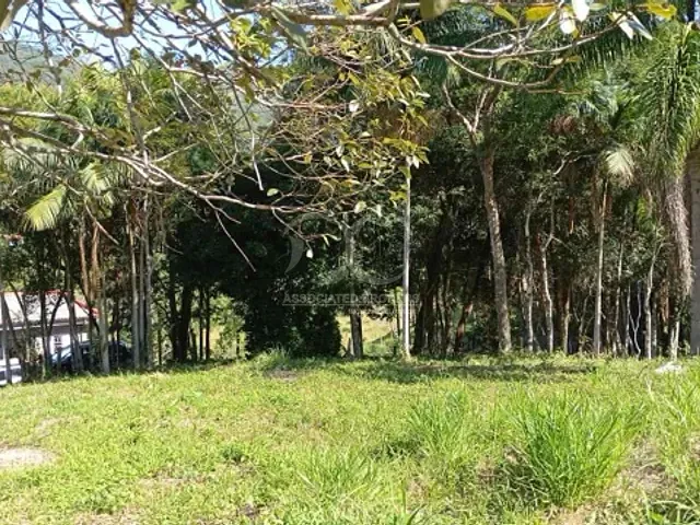 Terreno com 951m², à venda, no bairro Siriú   em Garopaba