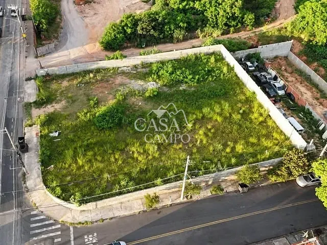Terreno com 1422m², à venda, no bairro São Luiz em Itu