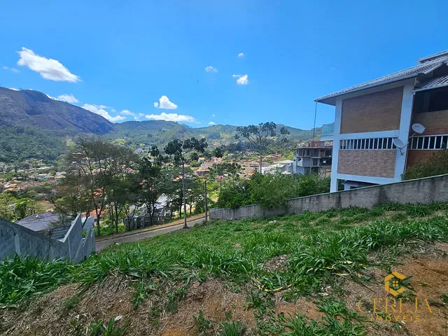 Terreno com 421m², à venda, no bairro Cônego em Nova Friburgo
