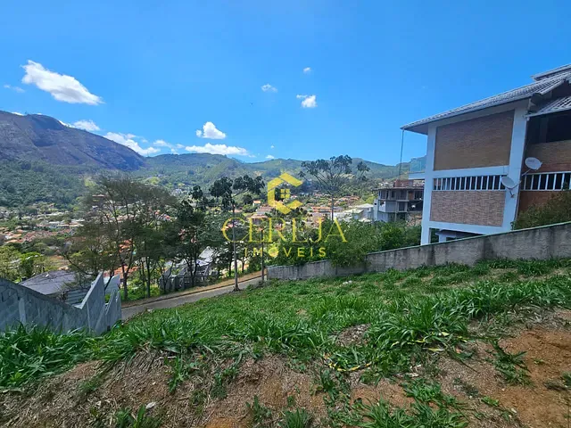 Terreno com 421m², à venda, no bairro Cônego em Nova Friburgo