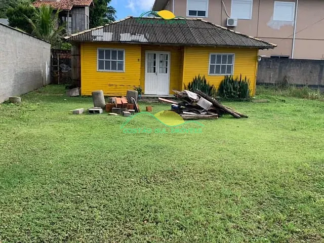 Terreno com 400m² 1 quarto e 1 banheiro, à venda, no bairro Morro das Pedras em Florianópolis