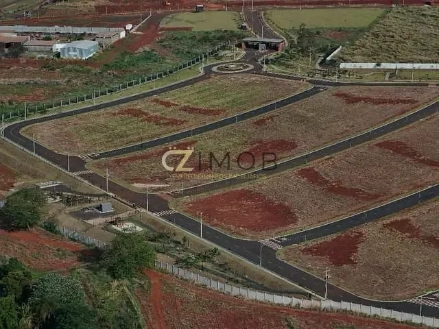 Terreno com 392m², à venda, no bairro Cravinhos em Cravinhos