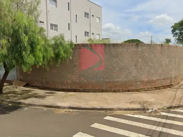 Terreno com 350m², à venda, no bairro Jardim Kanebo em Pirassununga