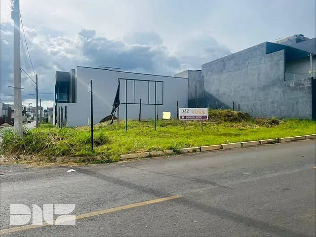 Terreno com 200m², à venda, no bairro Guará II em Brasília