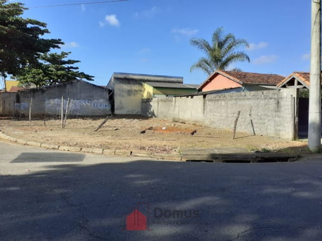 Terreno com 290m², à venda, no bairro Vila Rica em Pindamonhangaba