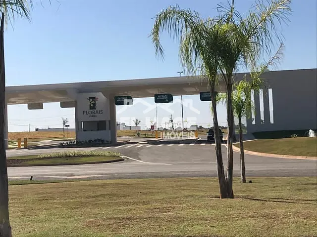 Terreno com 457m², à venda, no bairro Jardim Itália em Cuiabá