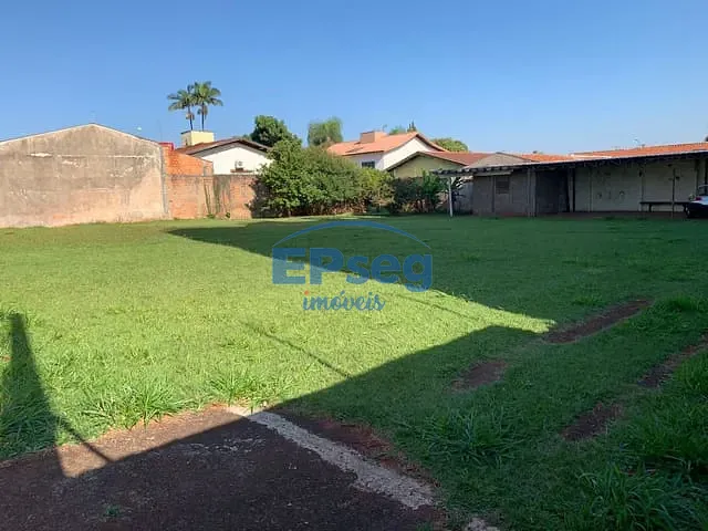 Terreno com 900m², à venda ou para alugar, no bairro Gaion em Londrina