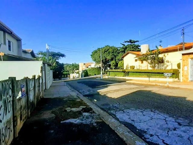 Terreno com 300m², à venda, no bairro Chácara Junqueira em Tatuí