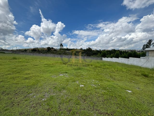 Terreno com 1250m² 3 quartos e 4 banheiros, à venda, no bairro Reserva São José em Salto de Pirapora