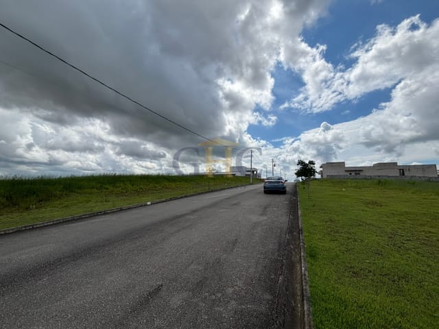 Terreno com 1250m² 3 quartos e 4 banheiros, à venda, no bairro Reserva São José em Salto de Pirapora