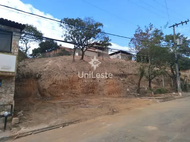 Terreno com 600m², à venda, no bairro Jardim Vitória em Belo Horizonte