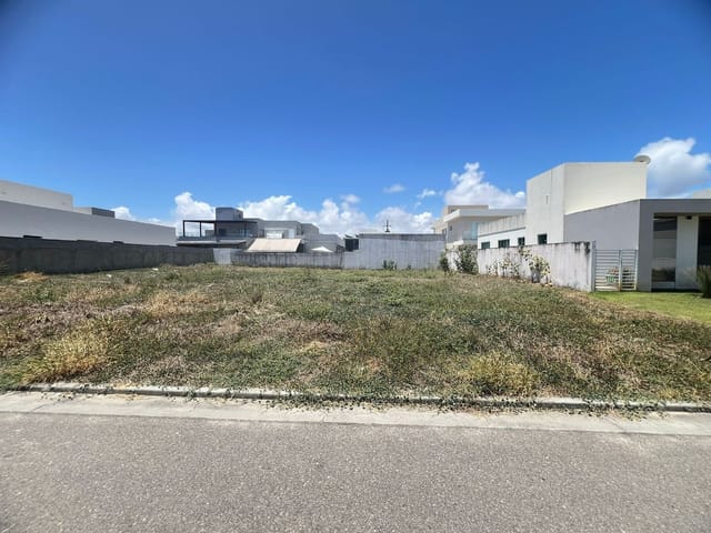 Terreno com 315m², à venda, no bairro Centro em Barra dos Coqueiros