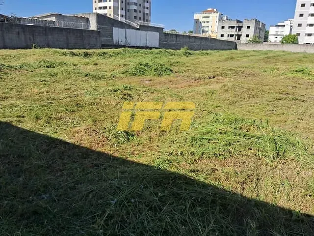 Terreno com 2350m², à venda, no bairro Vila São José em Taubaté