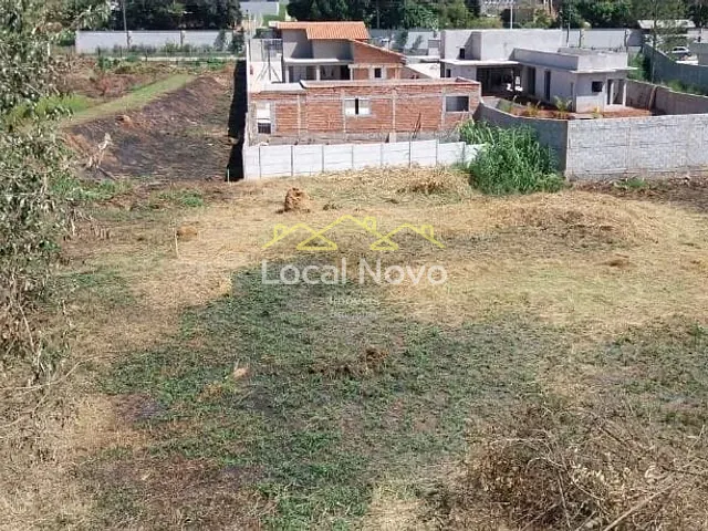 Terreno com 666m², à venda, no bairro Pinheirinho em Atibaia