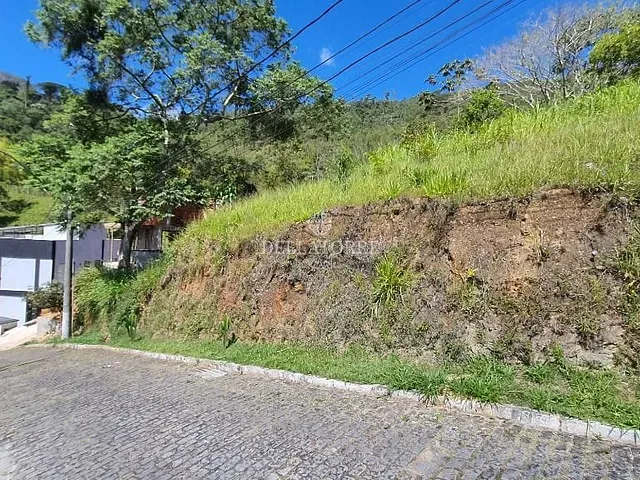 Terreno com 319m², à venda, no bairro Tijuca em Teresópolis