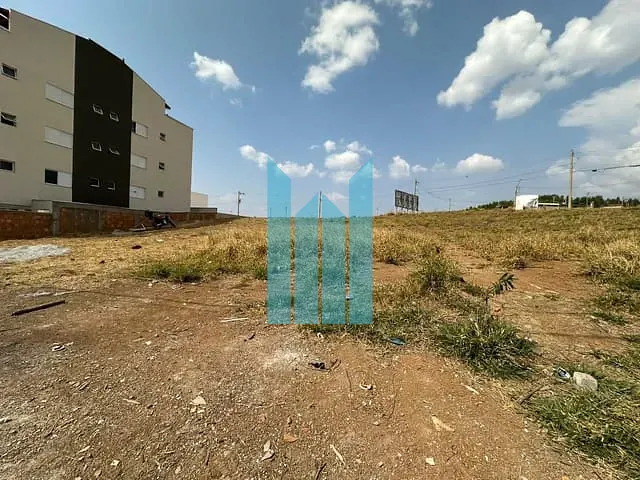 Terreno com 251m², à venda, no bairro Jardim Europa em Poços de Caldas
